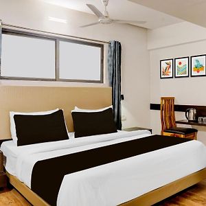 Super Townhouse Bombay Exhibition Centre Goregaon